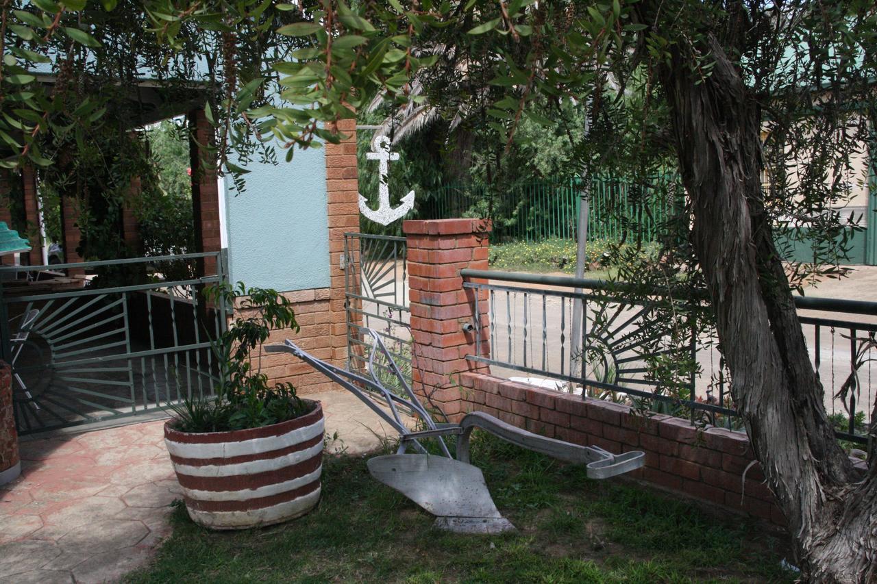 Anker Guesthouse Philippolis Exterior photo